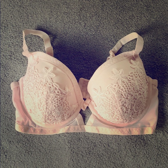 🎊 2/$30 VENUS Light Pink Bra - Picture 1 of 5